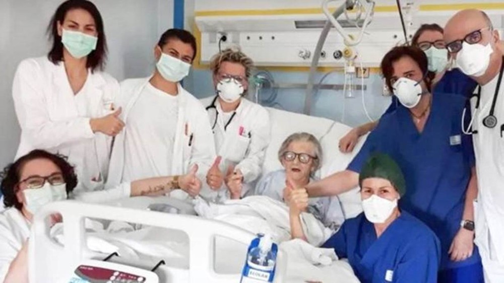 Idosa de 95 anos superou o coronavírus e se tornou rosto de esperança na Itália