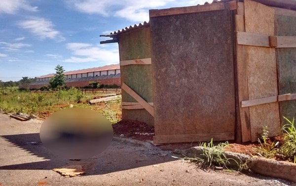 Corpo degolado é encontrado em rua de Hidrolândia, em Goiás