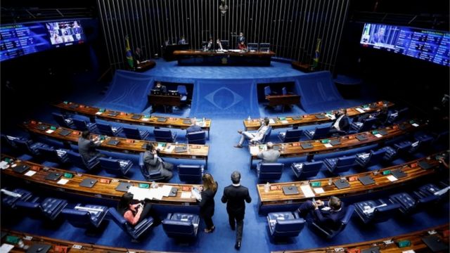 CPI da Covid deve chamar cientistas e médicos críticos do governo