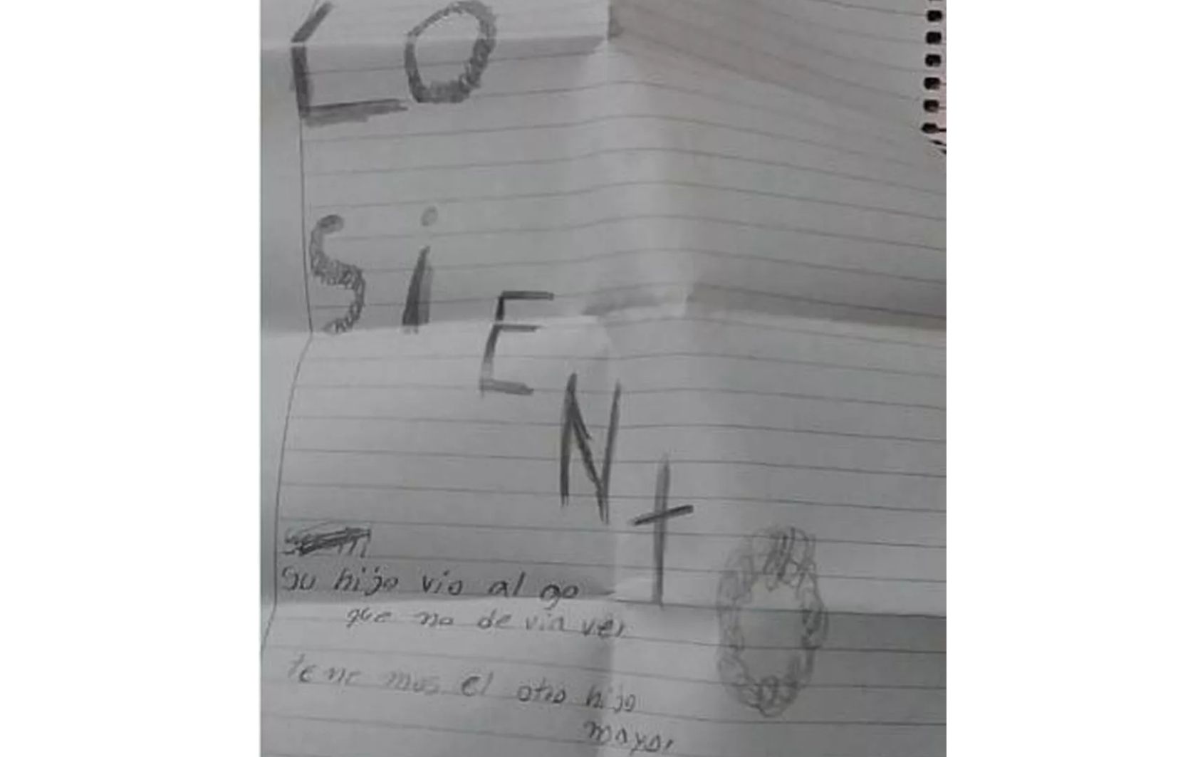 Bebê de 2 anos é encontrado morto com bilhete ao lado