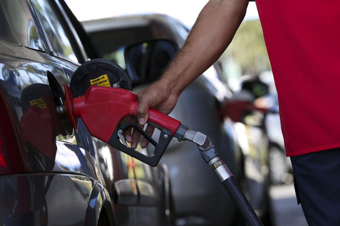 Preço em alta da gasolina leva o consumidor a migrar para o álcool