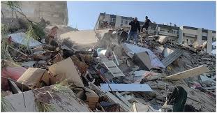 Terremoto no mar Egeu causa danos a cidade de Esmirna, na Turquia