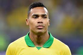 Alex Sandro testa positivo para covid-19 e desfalca seleção contra o Paraguai