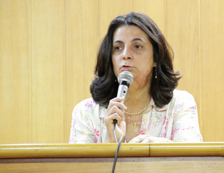 Webinar debate desafios das mulheres na ciência e política