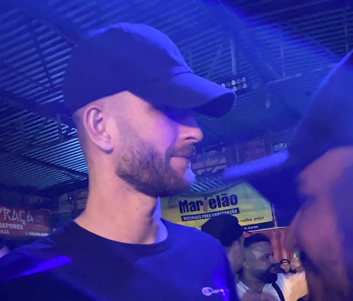 Léo Pereira falta em treino do Flamengo; vídeo vazado mostra zagueiro em festa