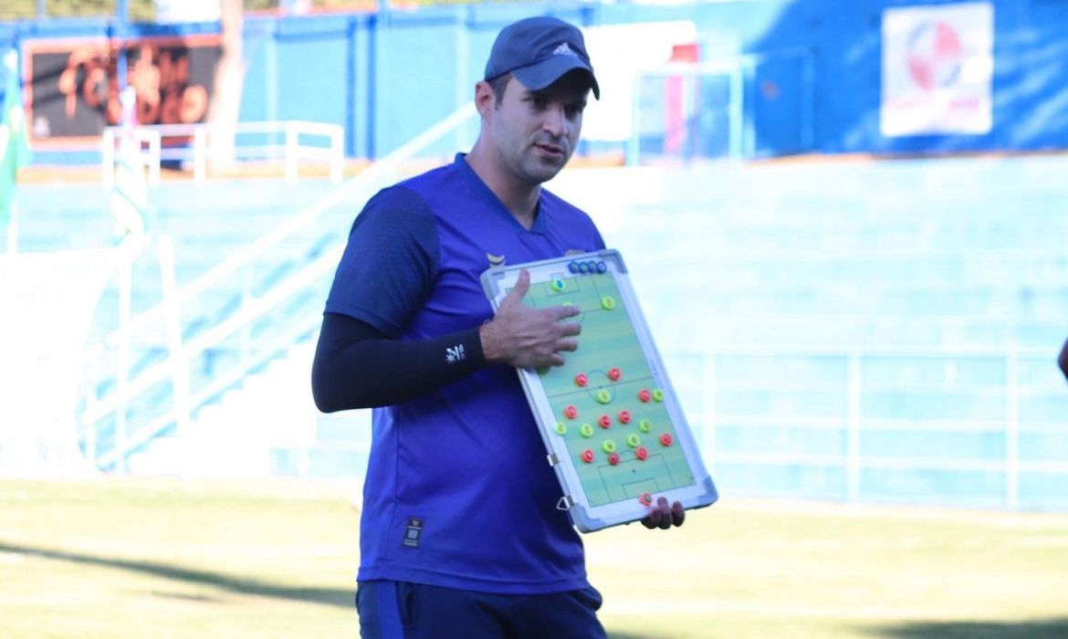 Sem Censura recebe Thiago Carvalho, técnico da Aparecidense de Goiás