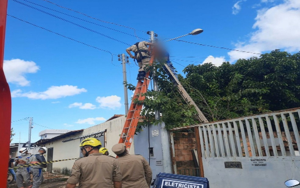Eletricista morre ao levar choque em Luziânia