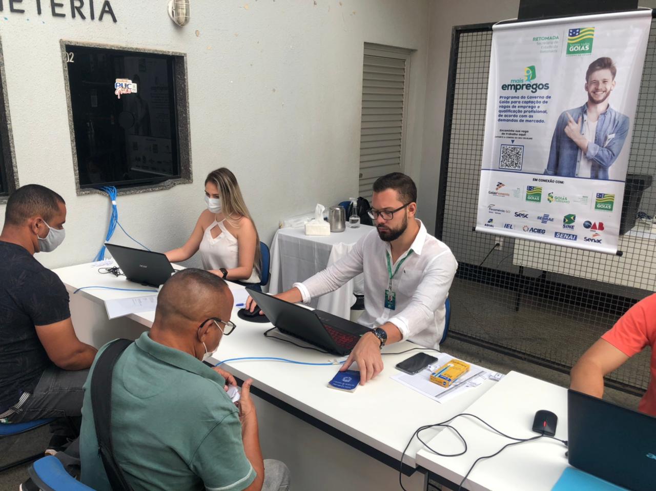 “Mais Empregos” oferece 4.323 oportunidades de trabalho em Goiânia