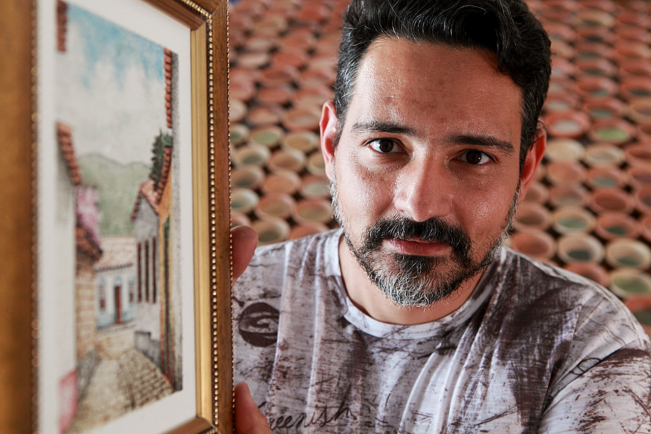 O mago das areias – Pintor Auriovane D´Ávila celebra 30 anos de carreira