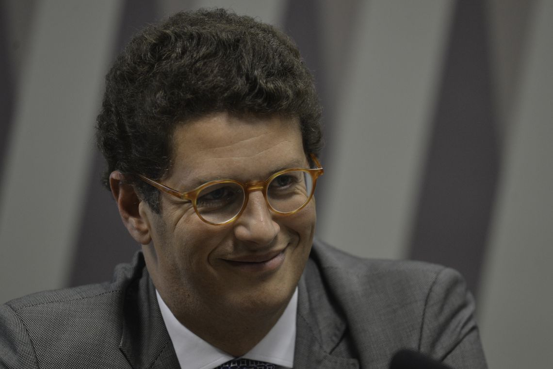 STF rejeita queixa-crime do Greenpeace por difamação de Ricardo Salles