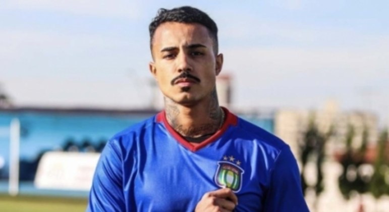 MC Livinho se despede e agradece São Caetano por sonho de ser jogador de futebol