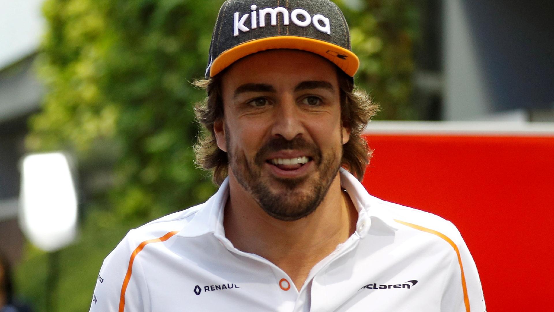 Alonso retoma treinos físicos uma semana após acidente de bicicleta na Suíça