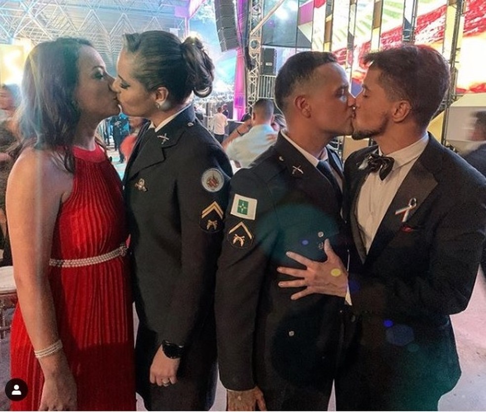 Depois de um ano do beijo gay, policiais viram réus por homofobia no DF