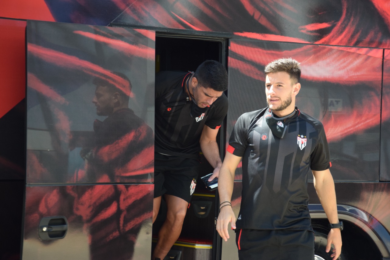 Atlético-GO: Umberto Louzer deve repetir escalação para enfrentar o Bragantino