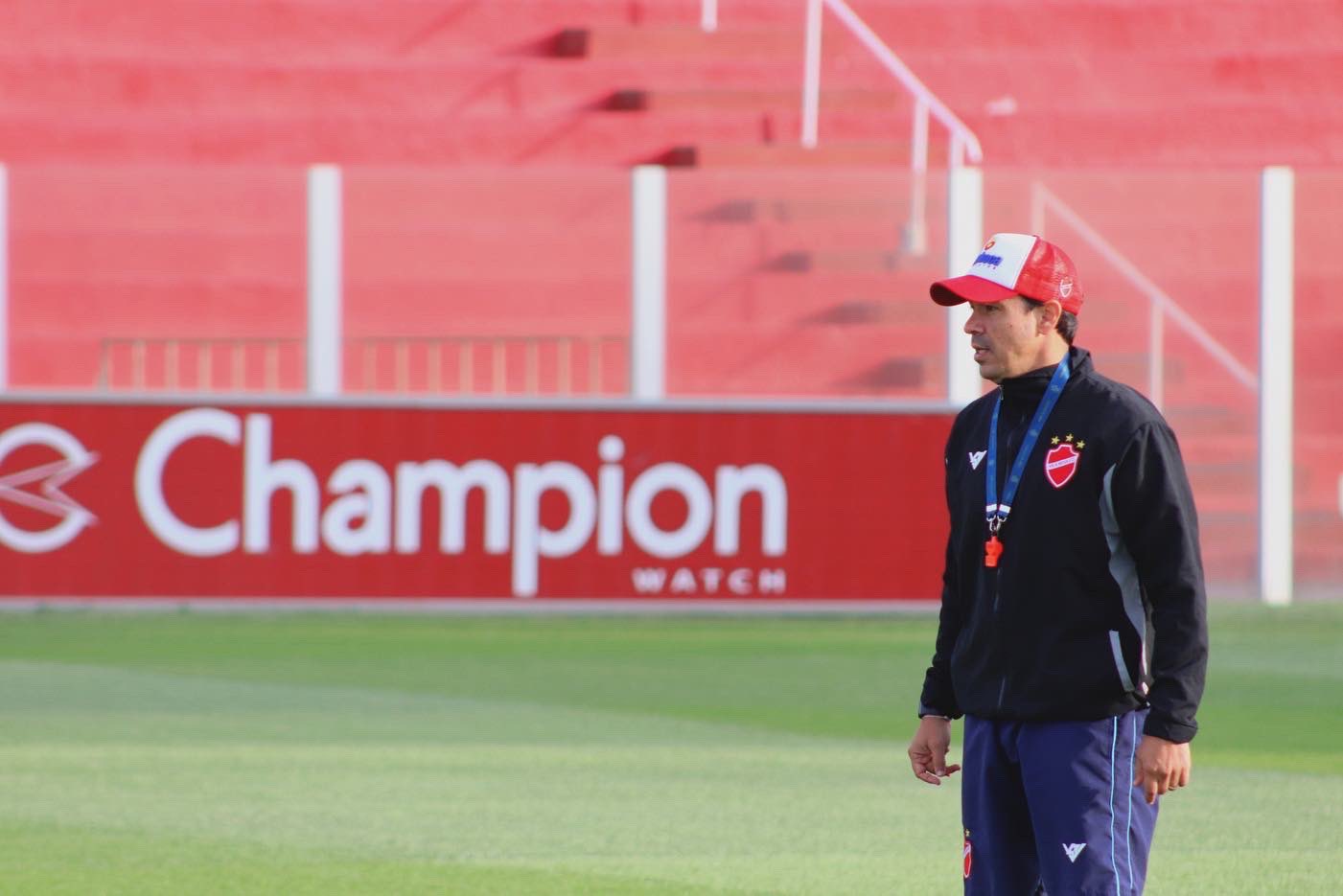 Em estreia do técnico Dado Cavalcanti, Vila Nova recebe a Chapecoense