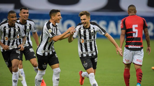 Atlético Mineiro vence Dragão e entra na briga do campeonato