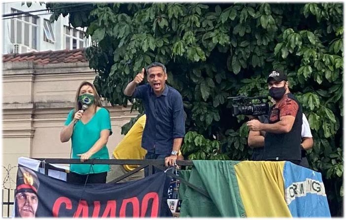 Carreata em Goiânia tem suspeito de agredir enfermeira e bolsonaristas
