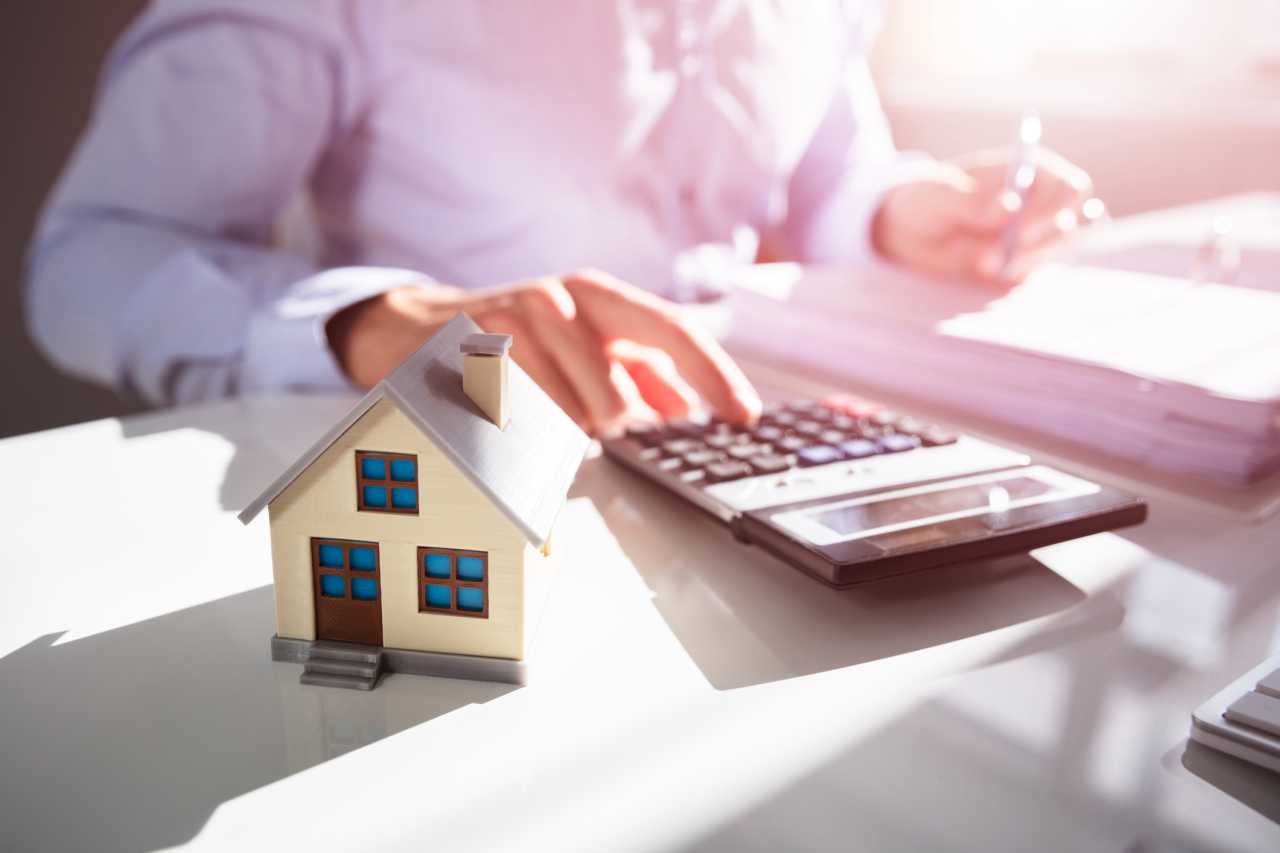 Com alta da inflação, crédito imobiliário ligado ao IPCA e poupança perde fôlego