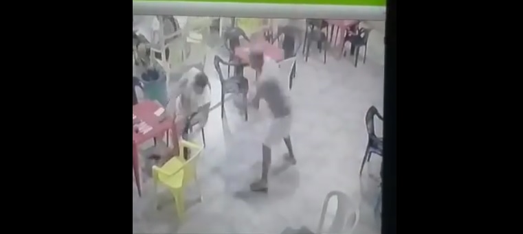 Veja o vídeo do momento que homem é agredido com foice em bar de Sobradinho