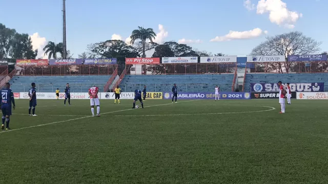 Goianésia leva dois gols em dez minutos e fica no empate com o União Rondonópolis