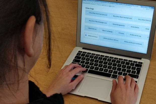 Prefeitura de Senador Canedo oferece auxílio à internet para educadores