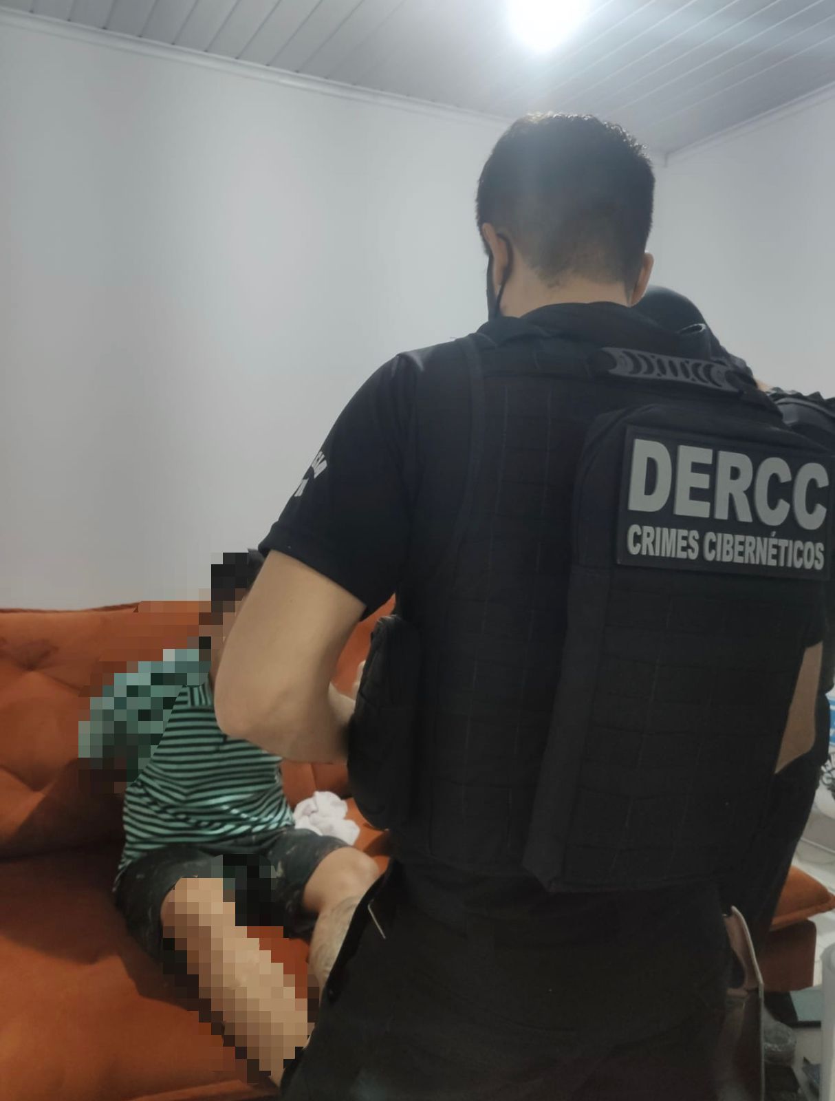 Casal é investigado após se passar por autoridades do Poder Público na Internet