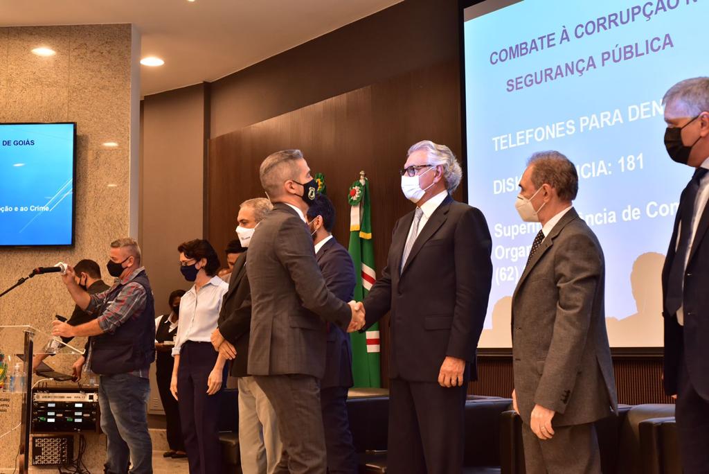 Compliance: Caiado entrega premiação a órgãos estaduais e servidores