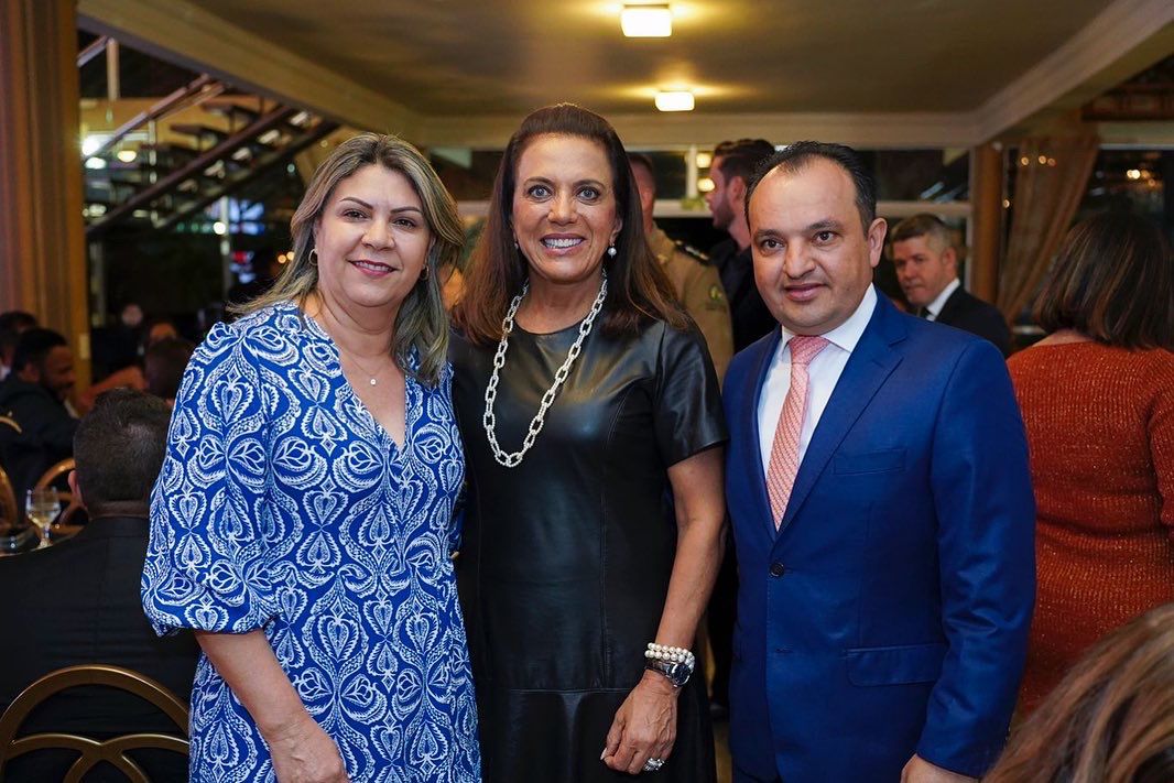 Gracinha recebe título de cidadã de Valparaíso