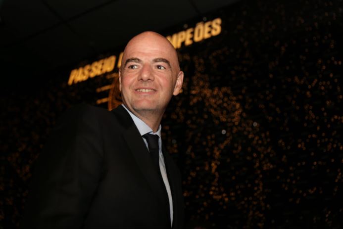 Fifa pede liberação de jogadores e solicita quarentena especial ao Reino Unido