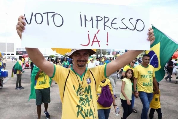 Senado: voto impresso já tem 255 mil respostas em votação eletrônica