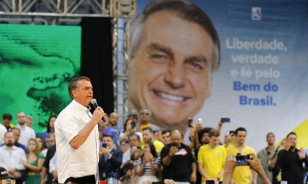 Bolsonaro: “Eleição é  luta do bem contra o mal”