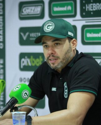Jair Ventura lamenta chance perdida por Apodi e destaca uma partida “taticamente muito equilibrado”