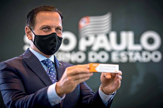 Plano estadual de vacinação da Coronavac deve ser anunciada hoje pelo Governo de SP