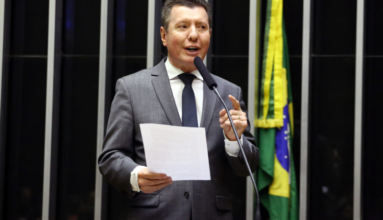 Deputado federal José Nelto cobra pressão e vacina para todos: "O povo tem que pressionar"
