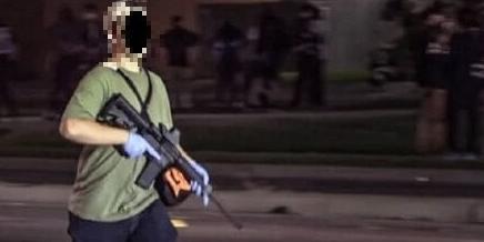 Jovem branco é preso após matar 2 em protesto contra racismo nos EUA