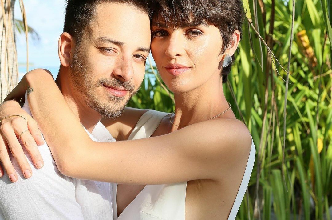 Junior Lima revela sexo de segundo filho com Monica Benini