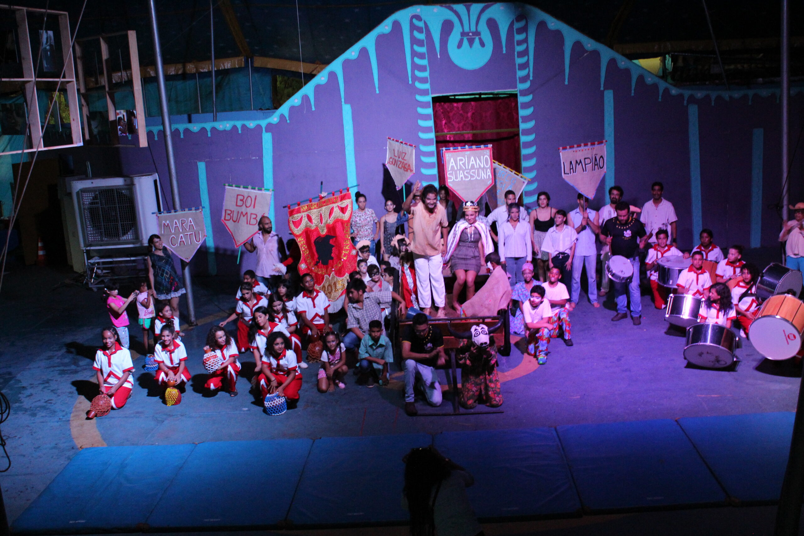 Circo Lahetô leva cultura, arte e educação para periferias de Goiânia