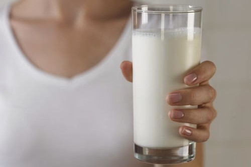 Intolerância ou alergia ao leite? Entenda a diferença