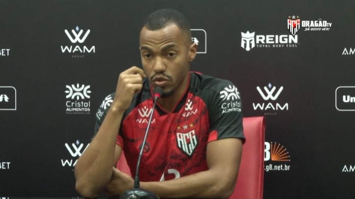Marlon Freitas diz que não tem favorito e que por ser clássico é preciso fazer algo a mais