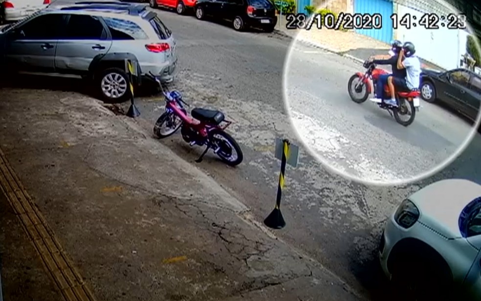 Vice da OAB afirma que suspeitos de duplo homicídio foram identificados e moto usada no crime apreendida