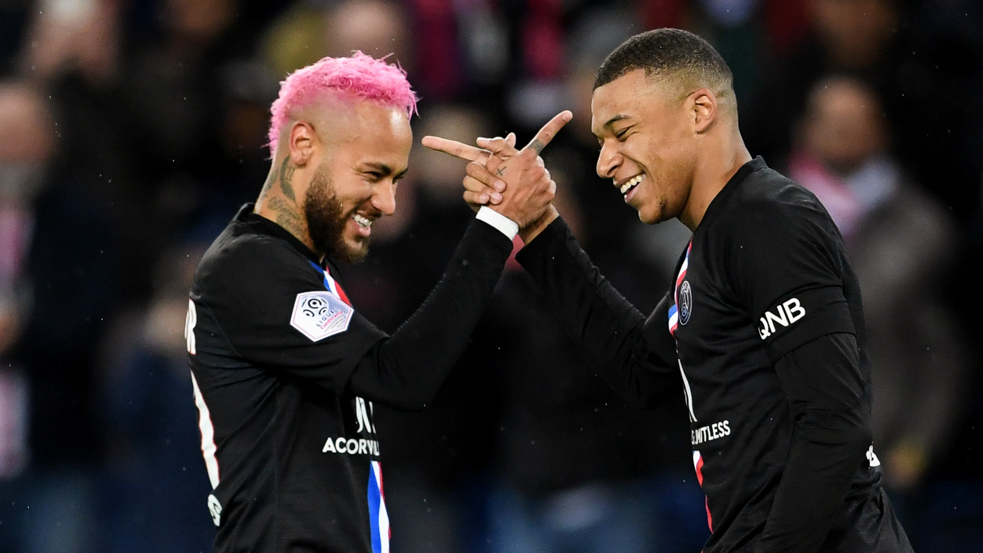 Leonardo desconversa sobre renovações de Neymar e Mbappé: ‘Temos que ter calma’