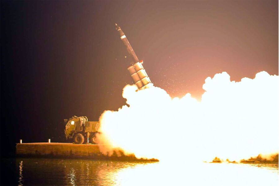 Coreia do Norte faz teste e lança mísseis capazes de transportar armas nucleares