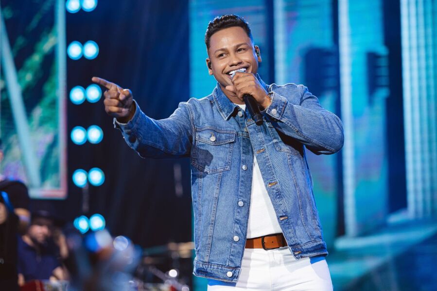 Junior Marques grava DVD “O Início” em Goiânia
