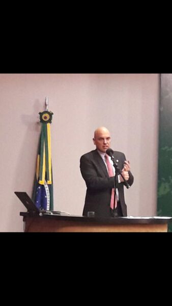 Moraes diz que operações da PRF não impediram votação e descarta estender horário