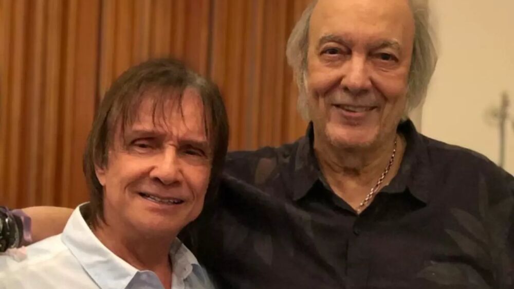 Roberto Carlos se pronuncia após morte de Erasmo Carlos: "Dor é muito grande"