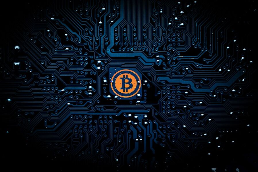 Câmara aprova projeto que regulamenta criptomoeda