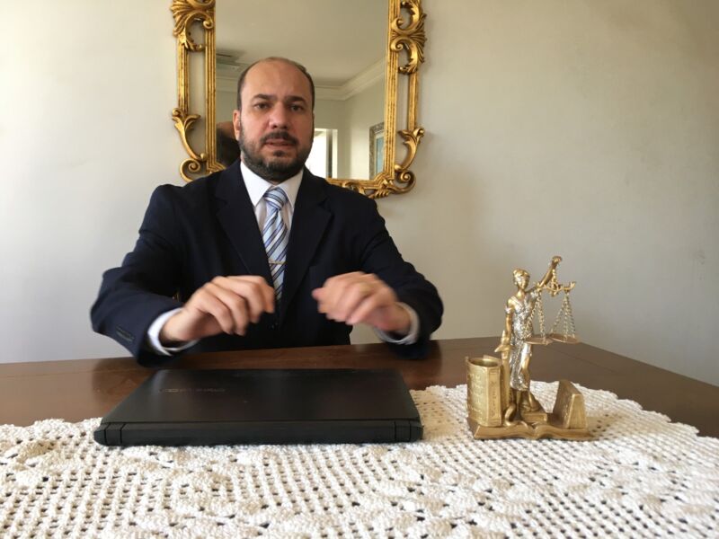 Justiça determina que plano de saúde mantenha contrato e disponibilize Home Care de idosa