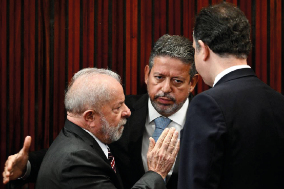 Congresso fecha acordo por PEC da Transição, com 1 ano de vigência