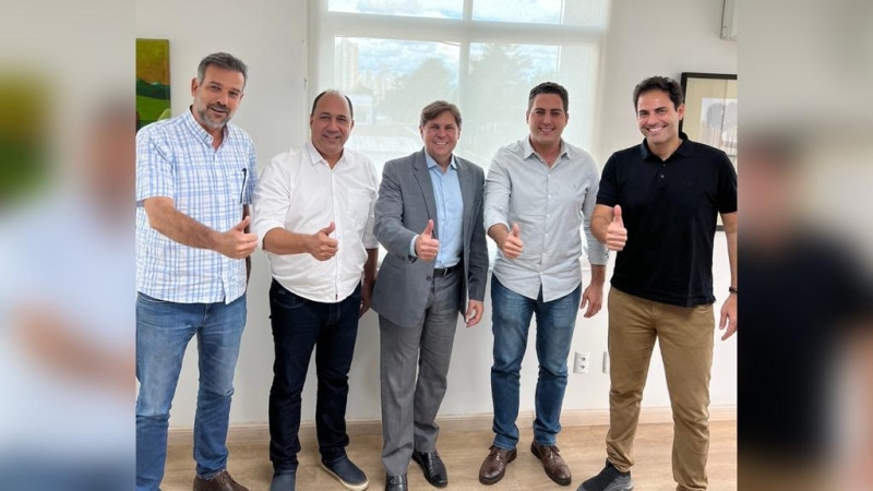Renato de Castro sai da disputa e apoia Peixoto a Presidente