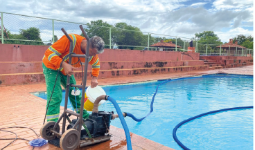 Limpeza de piscinas e fontes visa afastar Aedes